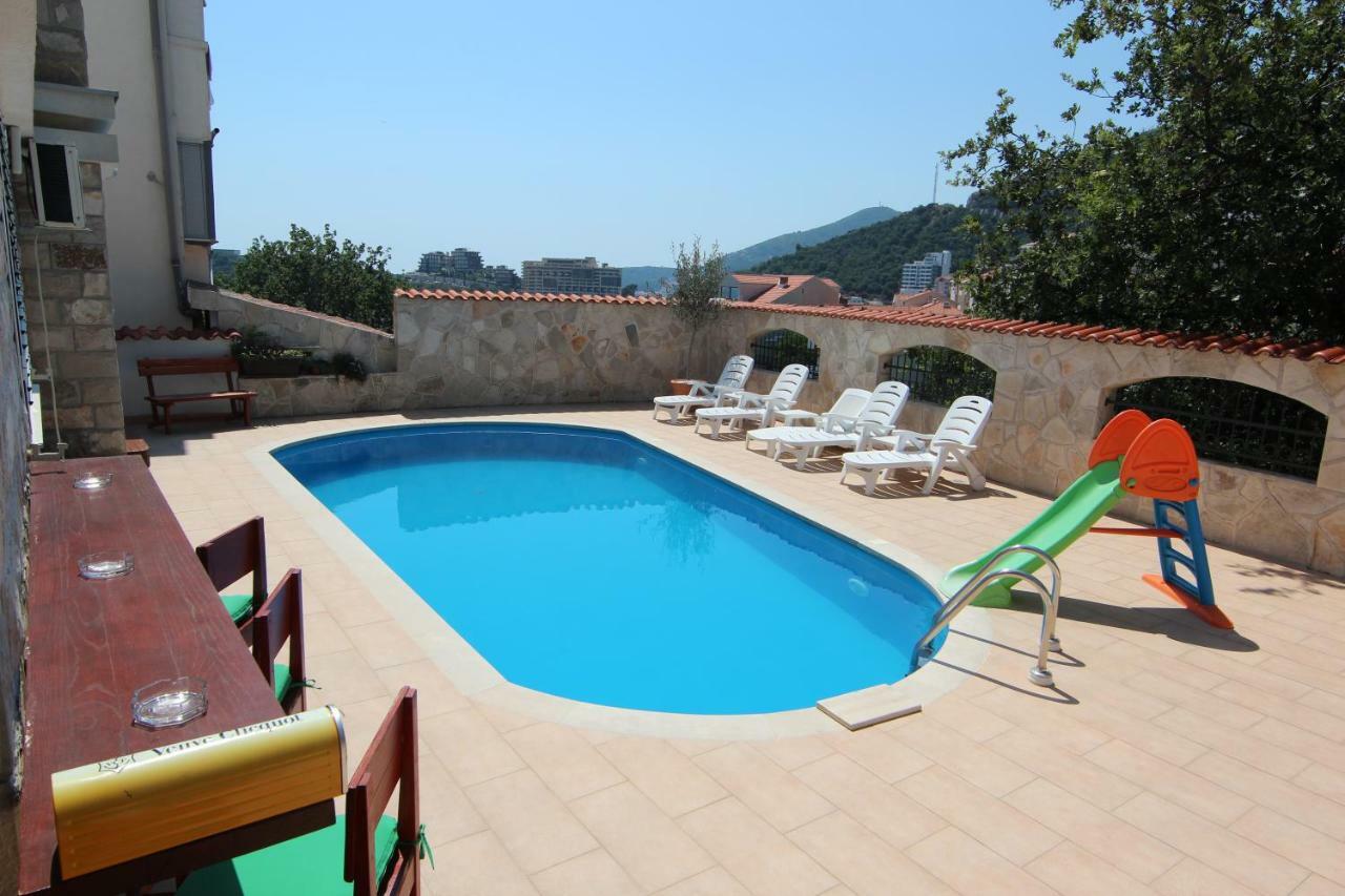 Lux M & A Apartments Budva Eksteriør billede
