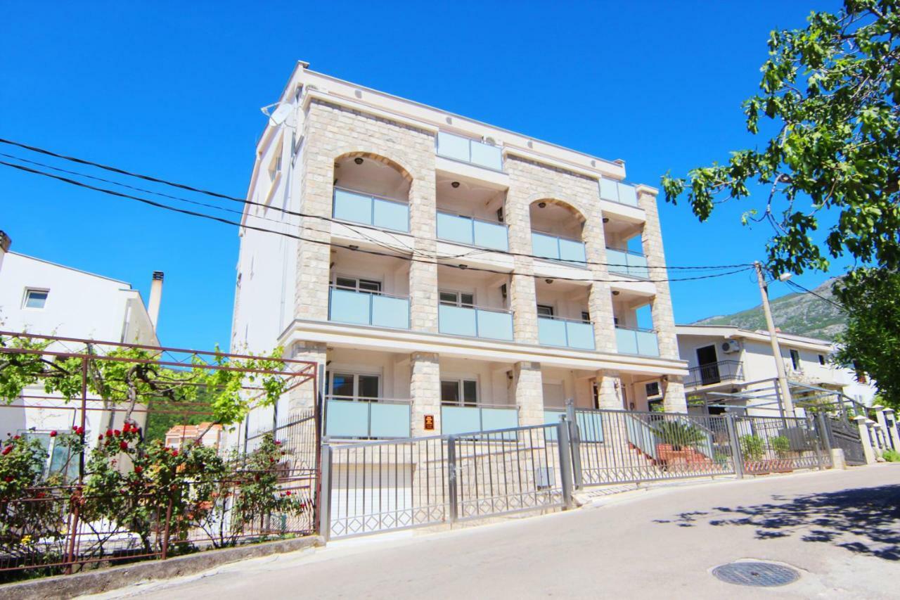 Lux M & A Apartments Budva Eksteriør billede
