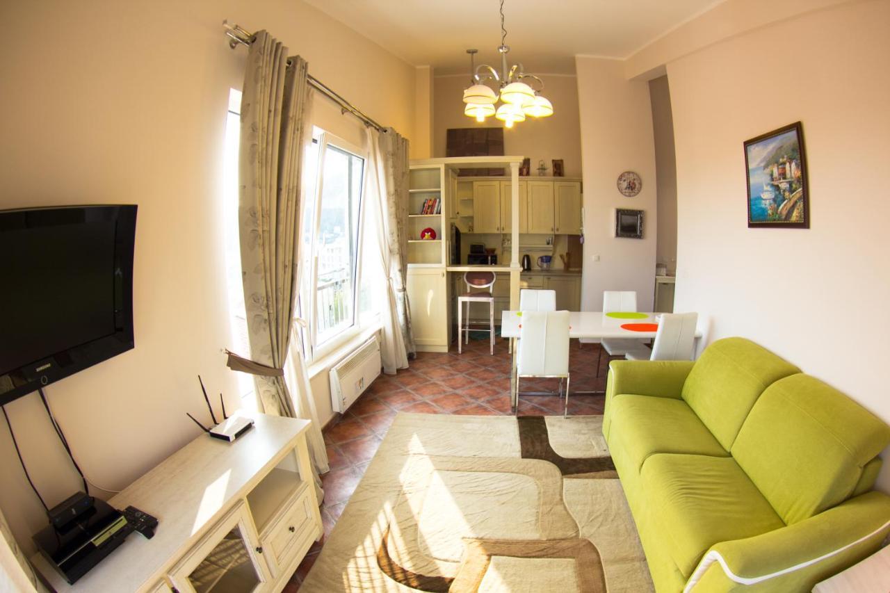 Lux M & A Apartments Budva Eksteriør billede