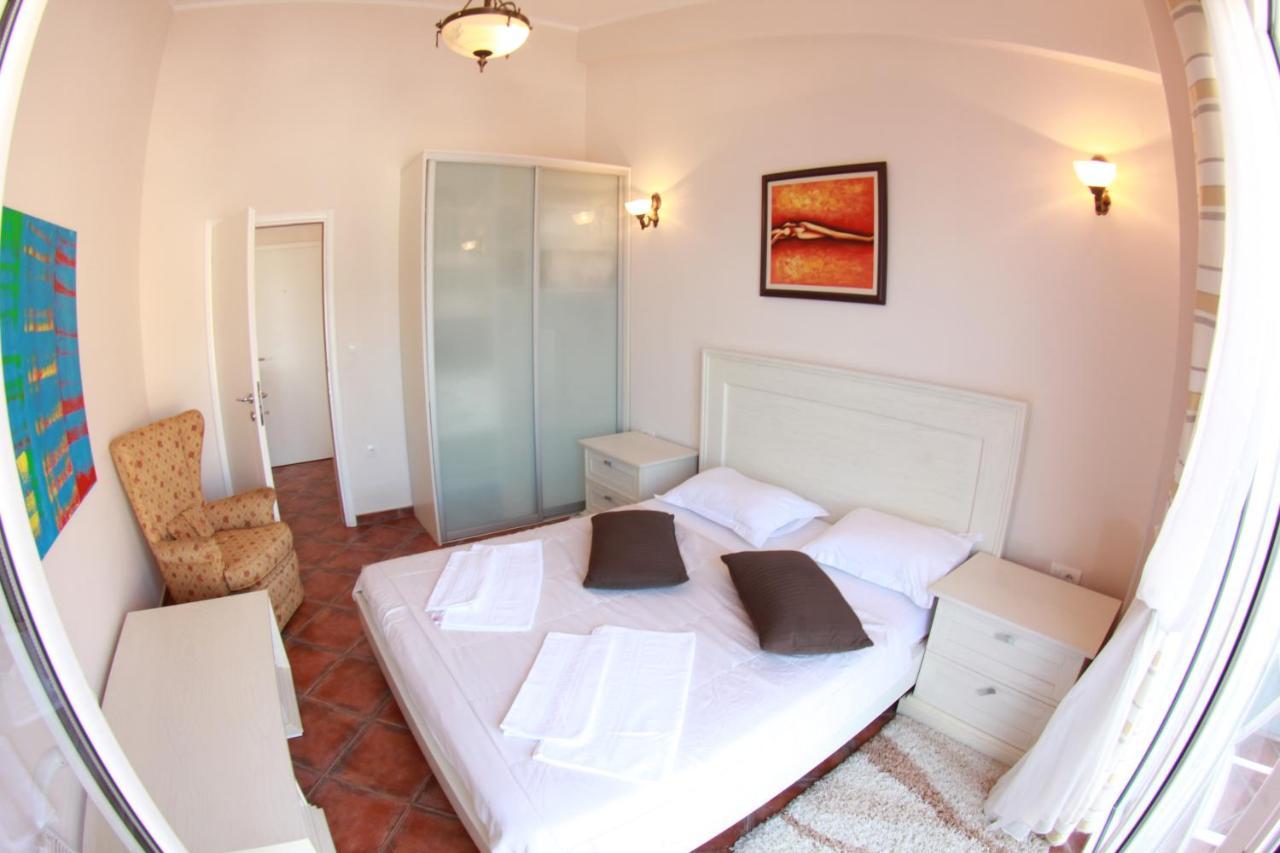 Lux M & A Apartments Budva Eksteriør billede